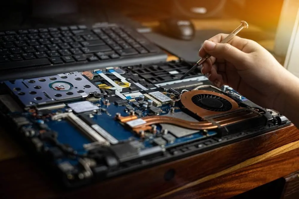 Mersin laptop görüntü gelmiyor